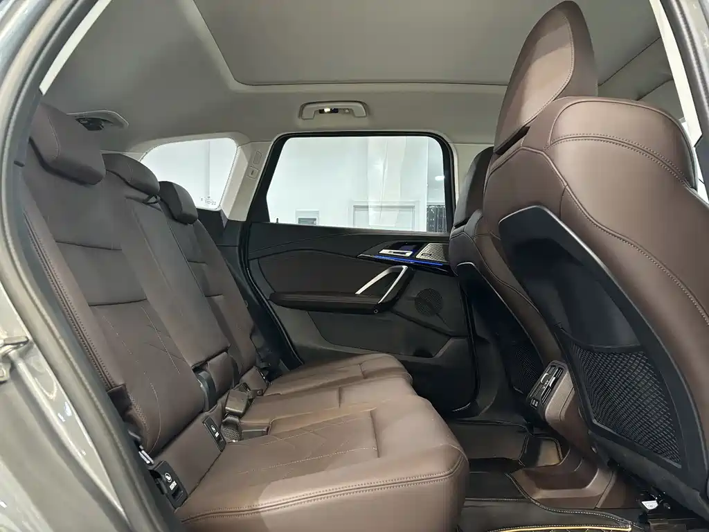 BMW X1 2023 sDrive25Li X Design Package купить на сайте DeffCars
