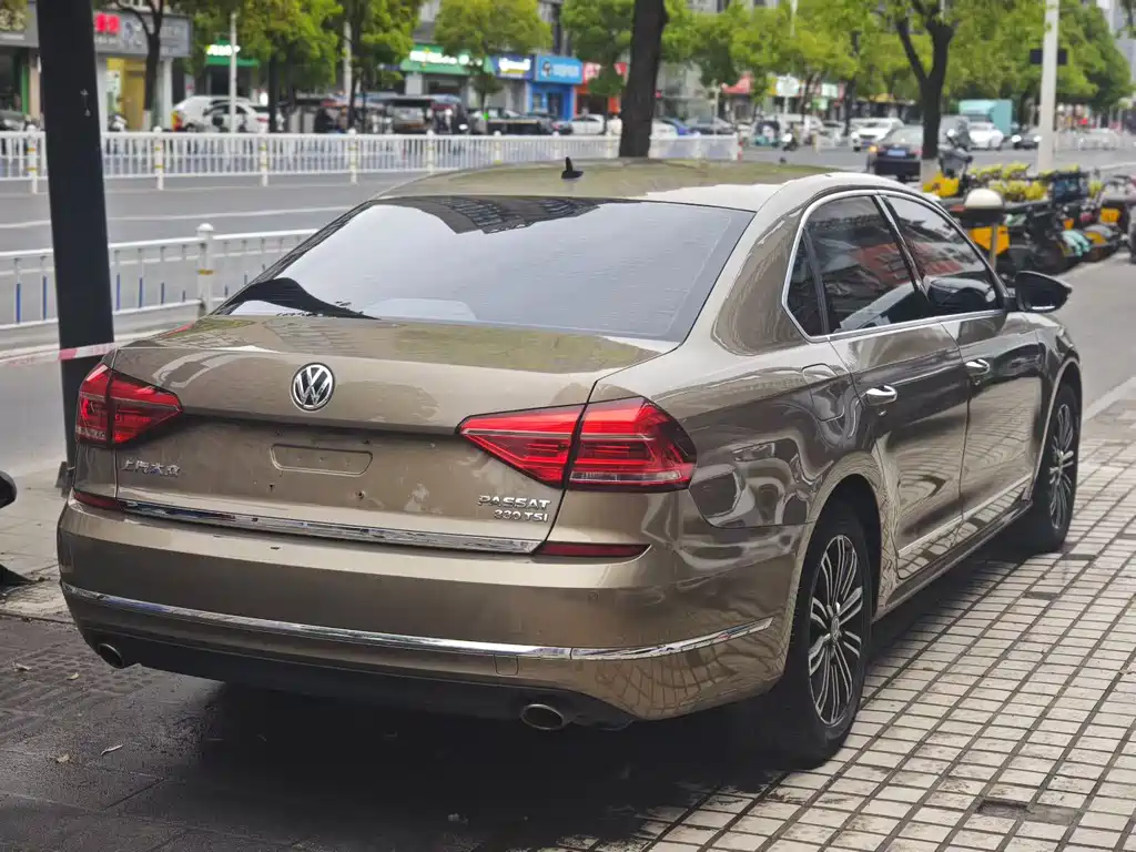 Passat 2017 330TSI DSG Royal Edition купить на сайте DeffCars