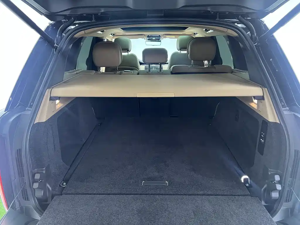 Range Rover 2024 3.0 L6 360PS Grand Edition купить на сайте DeffCars