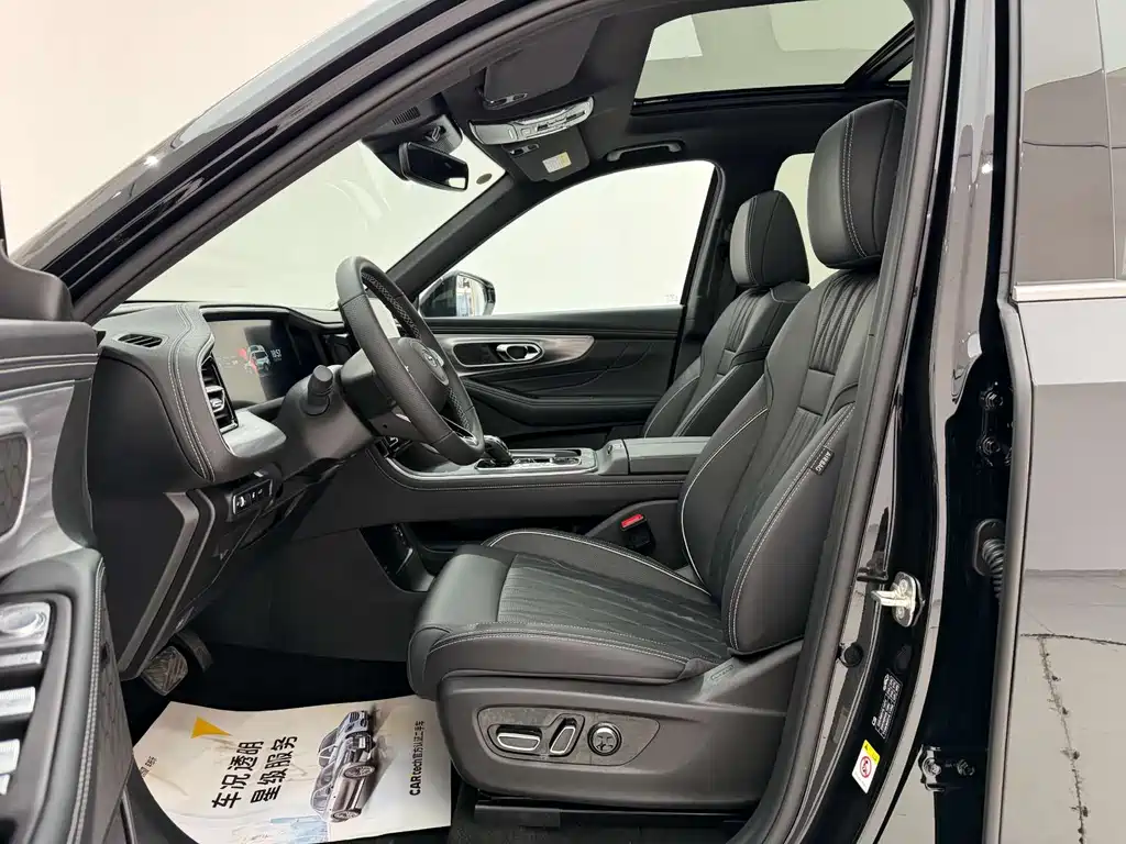 Trumpchi GS8 2025 Pilot Series 2.0TGDI two-wheel drive luxury version 5 seats купить на сайте DeffCars