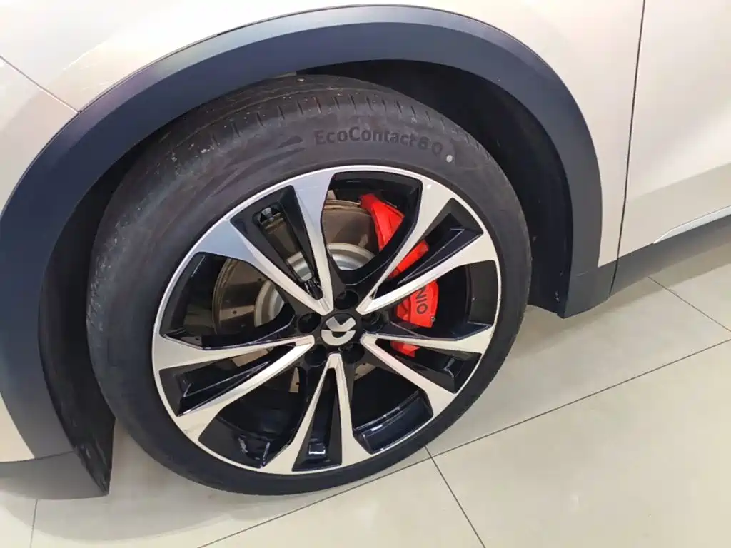 NIO ES8 2023 100kWh Signature Edition купить на сайте DeffCars