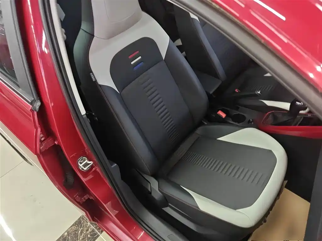Polo 2019 Plus 1.5L Automatic Colorful Technology Edition купить на сайте DeffCars