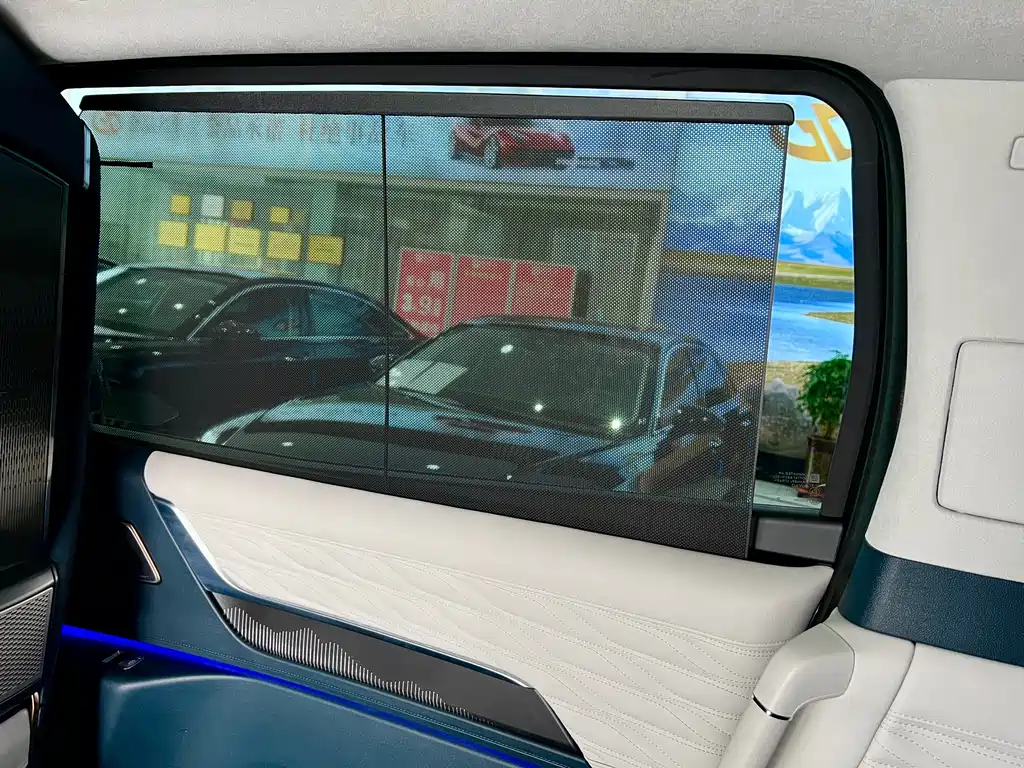 Century 2023 2.0T four-seater private version купить на сайте DeffCars