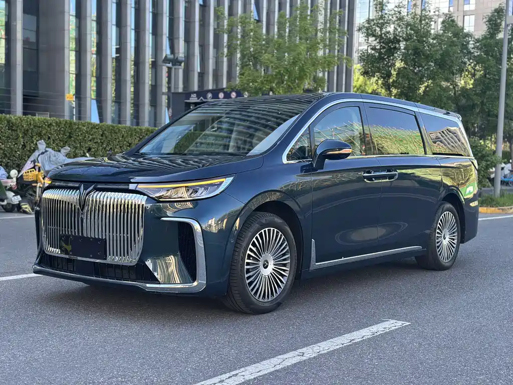 Lantu Dreamer 2025 PHEV four-wheel drive flagship Kunpeng version купить на сайте DeffCars