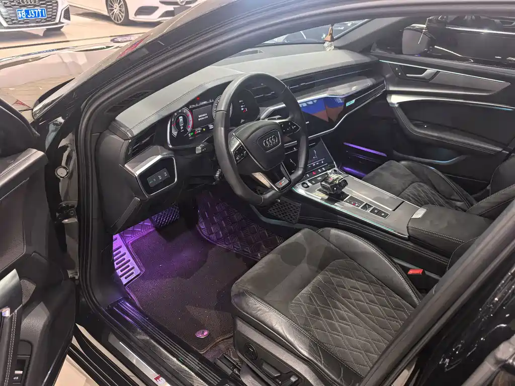 Audi A6L 2022 55 TFSI quattro exclusive and elegant model купить на сайте DeffCars