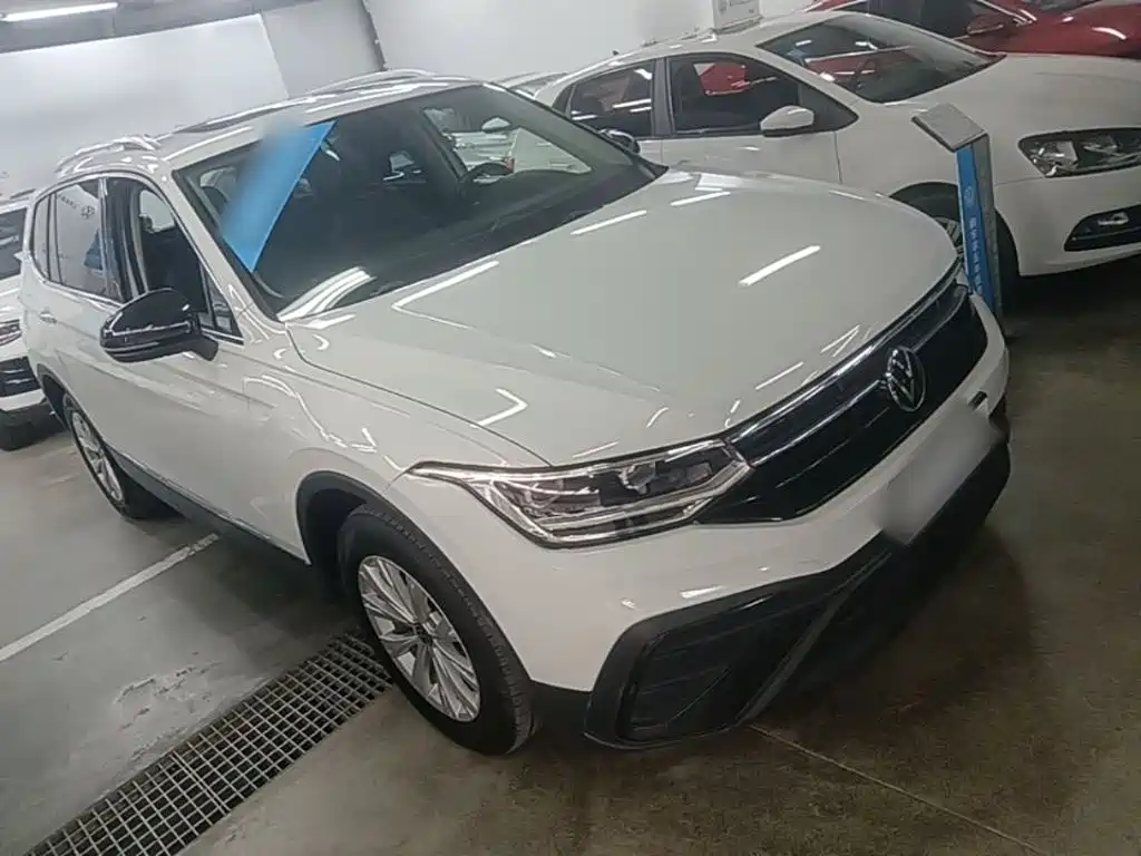 Tiguan L 2024 Outstanding Model 300TSI Automatic Two-wheel Drive Dragon Edition купить на сайте DeffCars