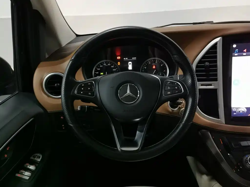 Vito 2020 2.0T Business Edition 7 seats купить на сайте DeffCars