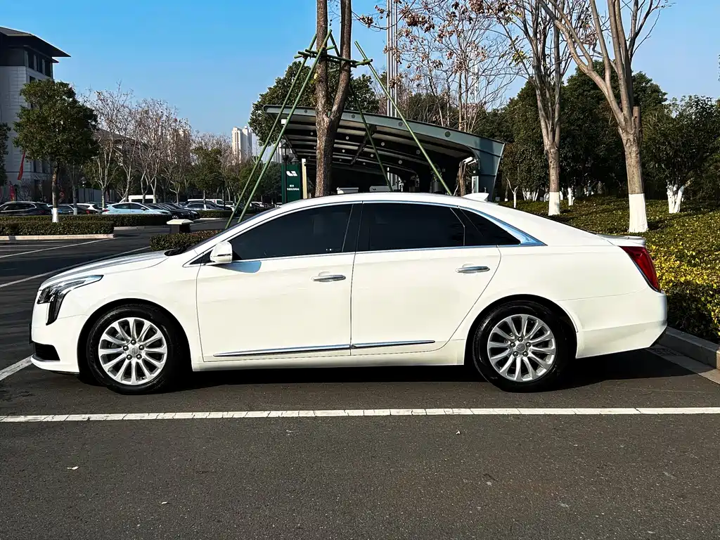 Cadillac XTS 2018 28T Technology купить на сайте DeffCars