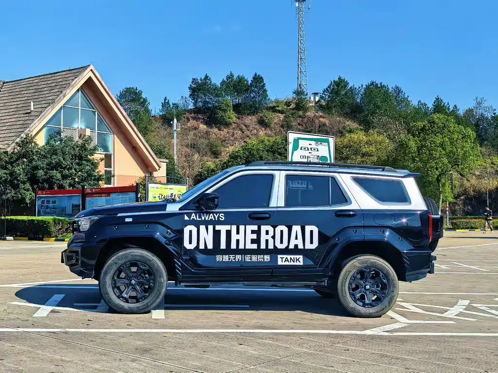 Tank 400 New Energy 2024 Hi4-T Off-Road Version купить на сайте DeffCars