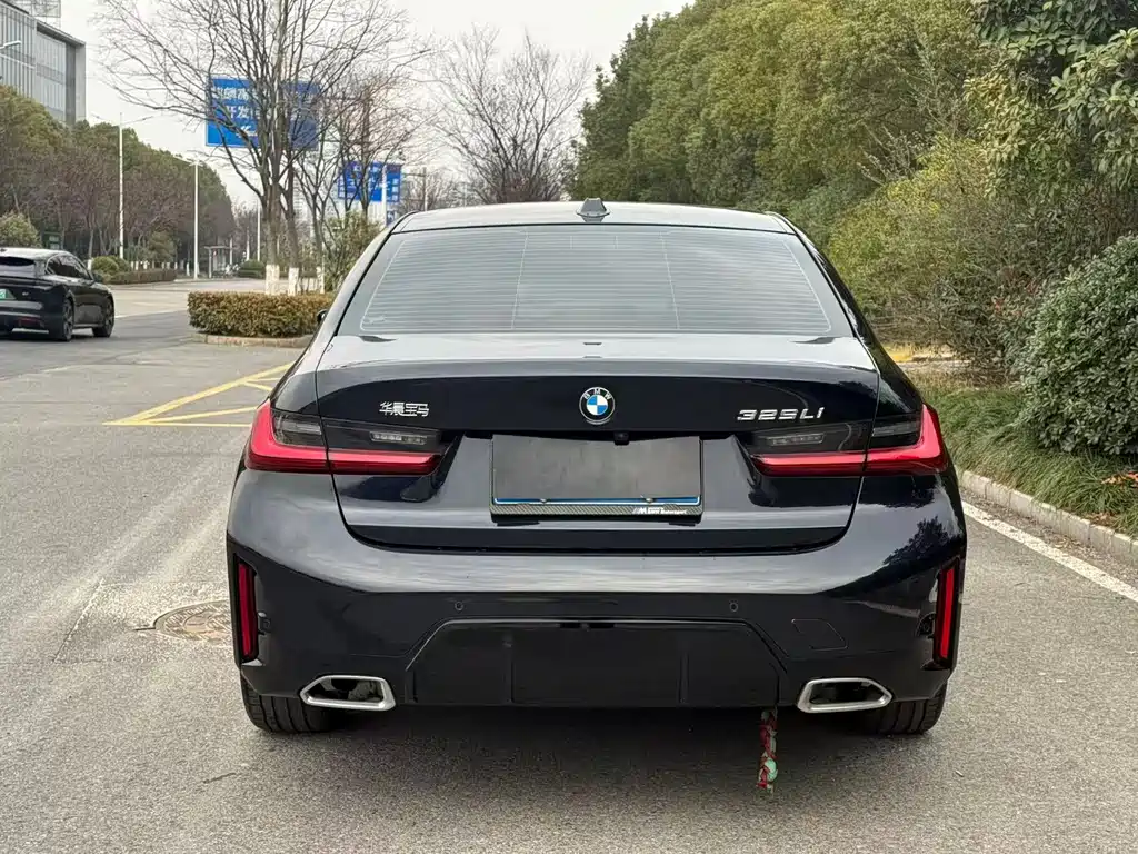 BMW 3 Series 2025 325Li M Sports Package купить на сайте DeffCars