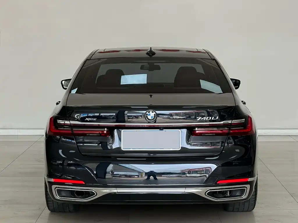 BMW 7 Series 2022 740Li xDrive Executive Luxury Package купить на сайте DeffCars