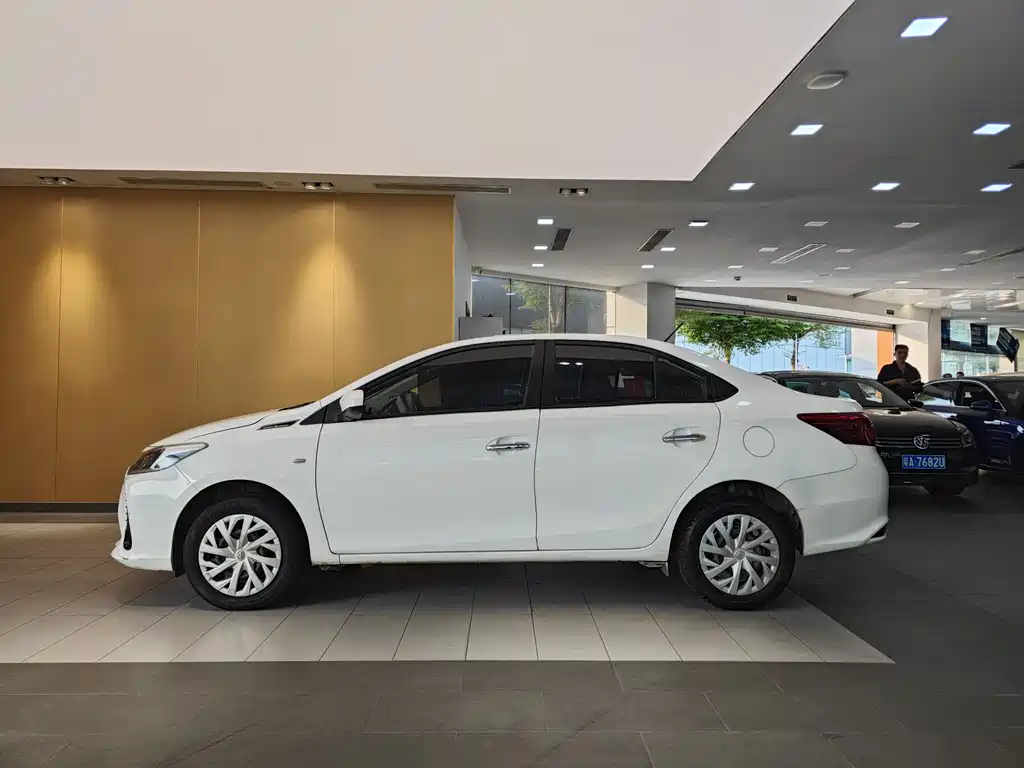 Vios 2022 1.5L 20th Anniversary Edition купить на сайте DeffCars