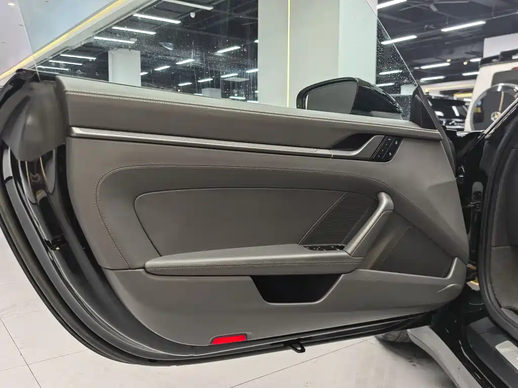 Porsche 911 2023 Carrera 4 3.0T купить на сайте DeffCars
