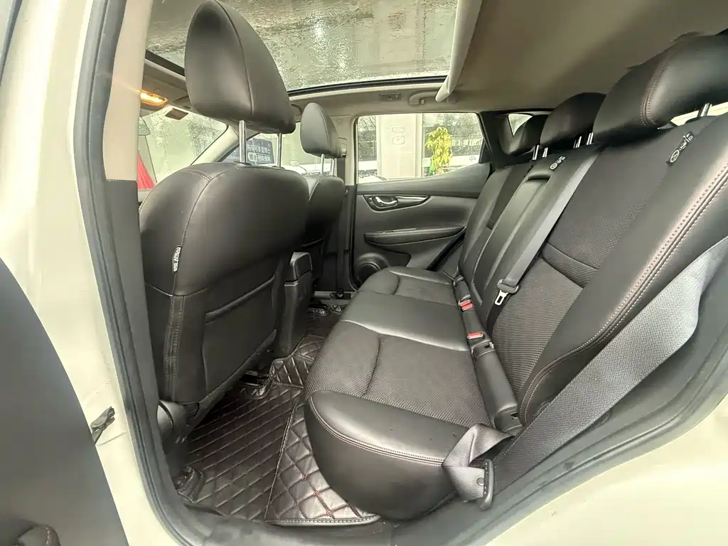 Qashqai 2017 2.0L CVT Deluxe Edition National V купить на сайте DeffCars