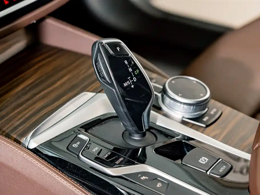 BMW 5 Series 2020 530Li Exclusive Luxury Package купить на сайте DeffCars