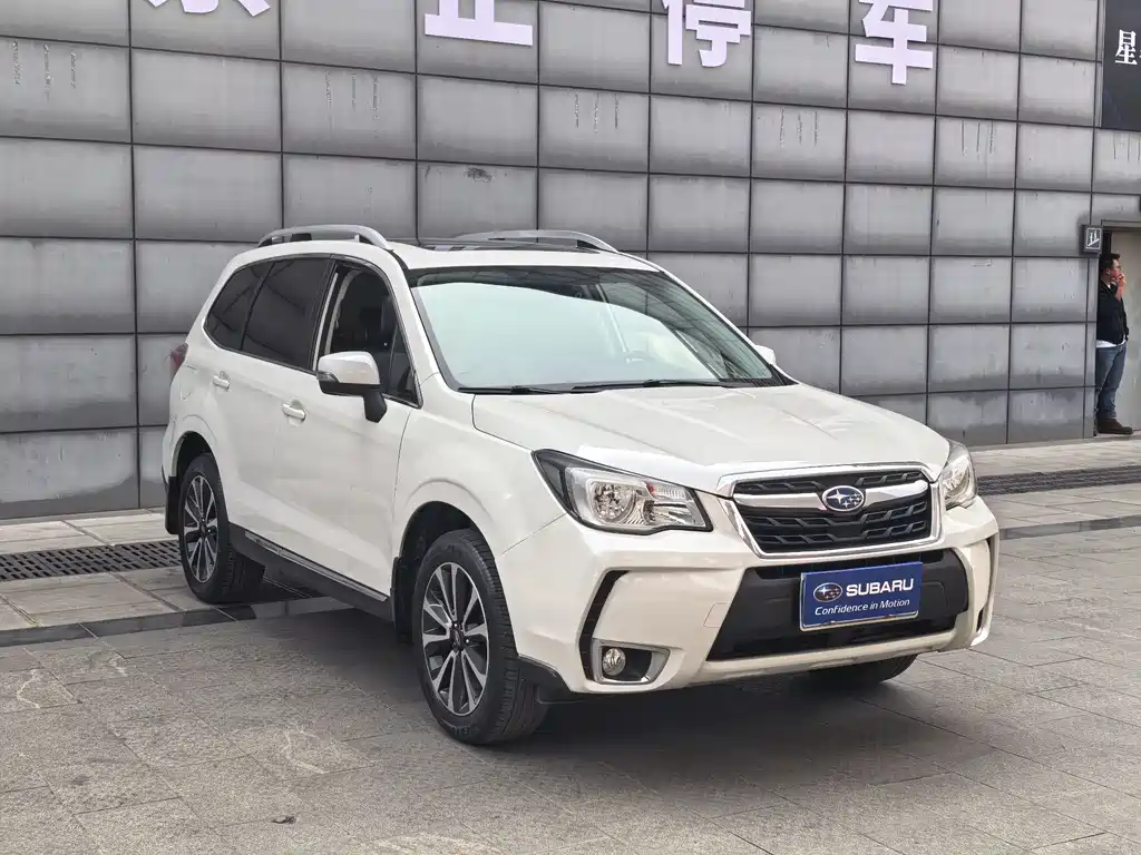 Forester 2016 2.0i Fashion Navigation Edition купить на сайте DeffCars