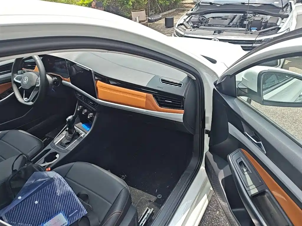 Bora 2025 facelift 200TSI DSG Yuexing Navigation Edition купить на сайте DeffCars