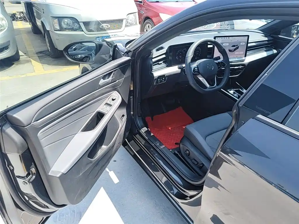 Lingdu 2026 Lingdu L 300TSI Lingfeng Edition купить на сайте DeffCars