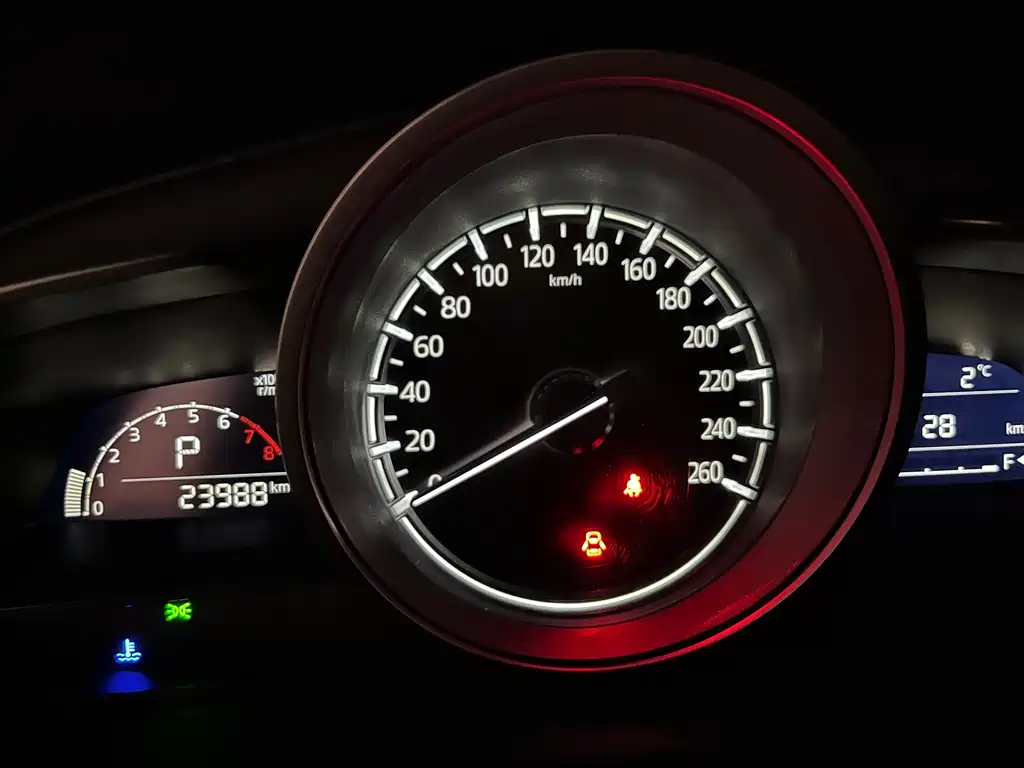 Mazda CX-4 2021 2.0L automatic two-wheel drive Blue Sky Exploration Edition купить на сайте DeffCars