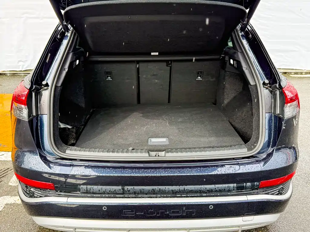 Audi Q4 e-tron 2023 40 e-tron Creative Edition купить на сайте DeffCars