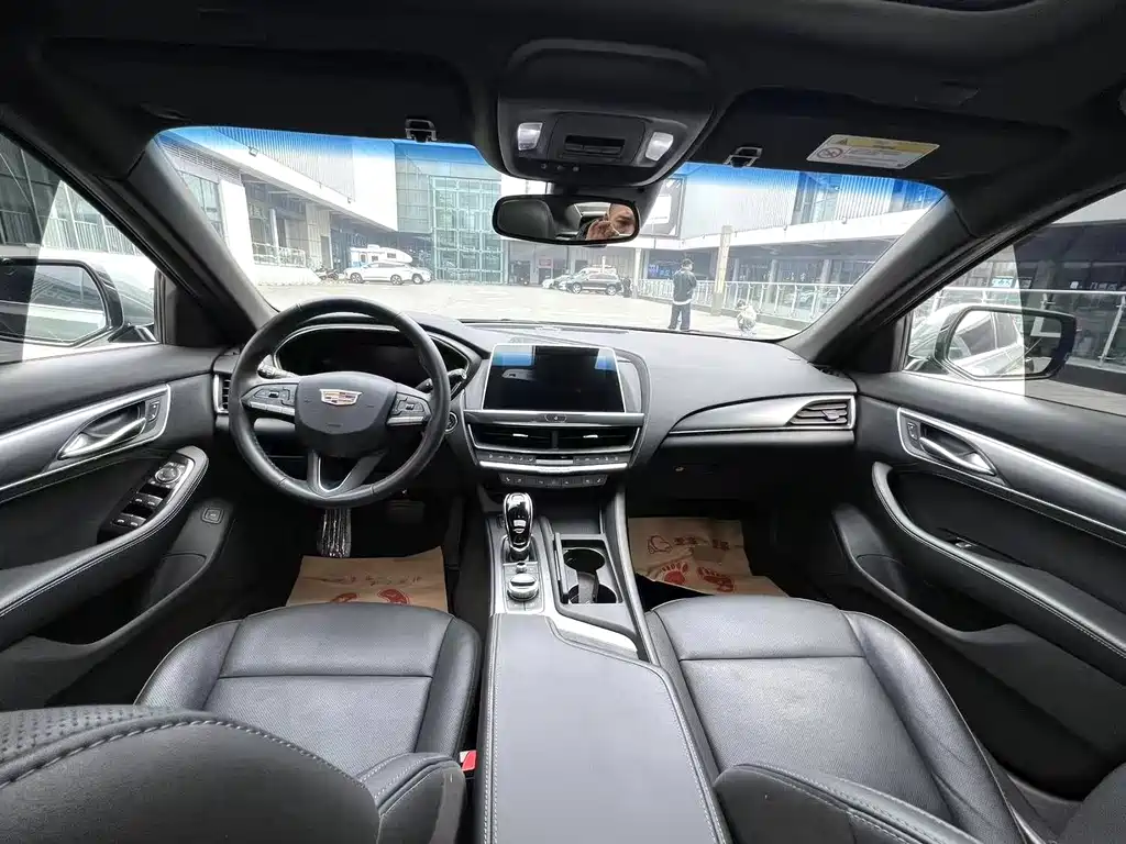Cadillac CT5 2023 28T Fashion Model купить на сайте DeffCars