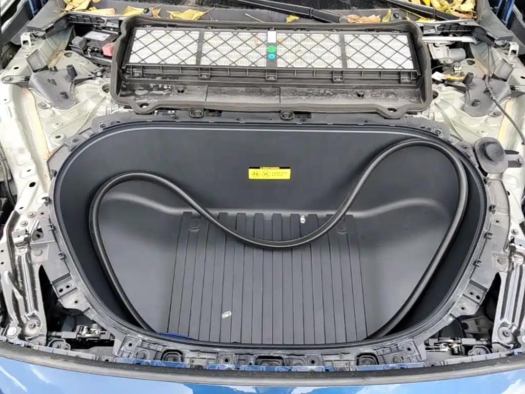 YU7 2025 Max version купить на сайте DeffCars