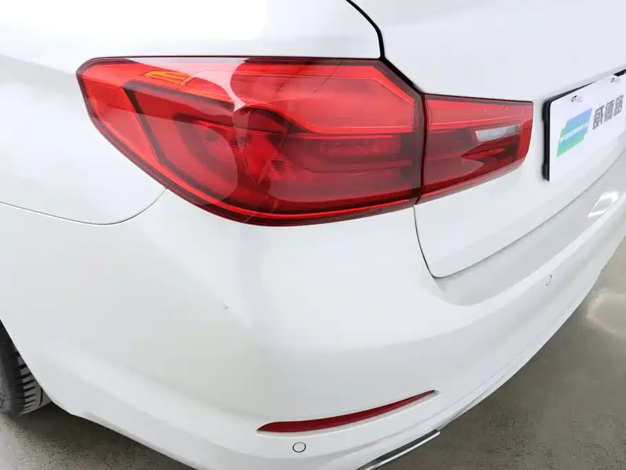 BMW 5 Series 2018 528Li Special Edition launched купить на сайте DeffCars