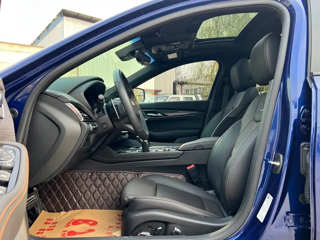 Cadillac CT5 2023 28T Platinum Type купить на сайте DeffCars