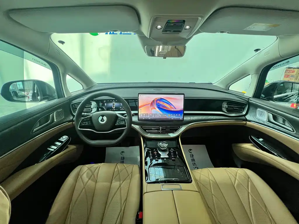 Denza D9 2024 DM-i 970 luxury model купить на сайте DeffCars