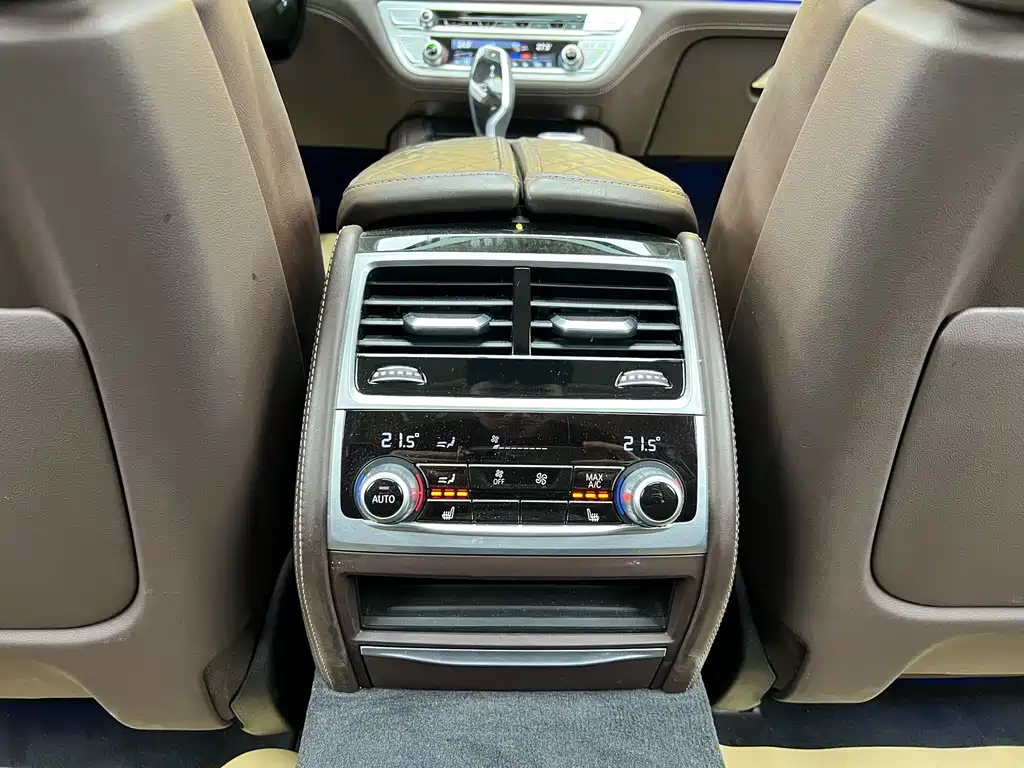 BMW 7 Series 2019 740Li Leading M Sports Package купить на сайте DeffCars