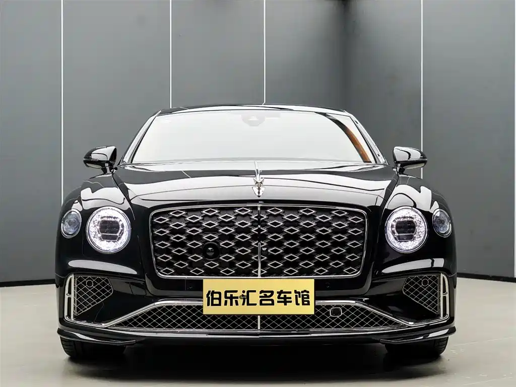 Flying Spur plug-in hybrid 2025 4.0T V8 Mulliner купить на сайте DeffCars