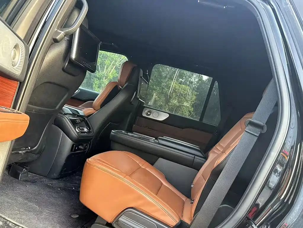 Navigator 2019 3.5T Honor Edition National VI купить на сайте DeffCars