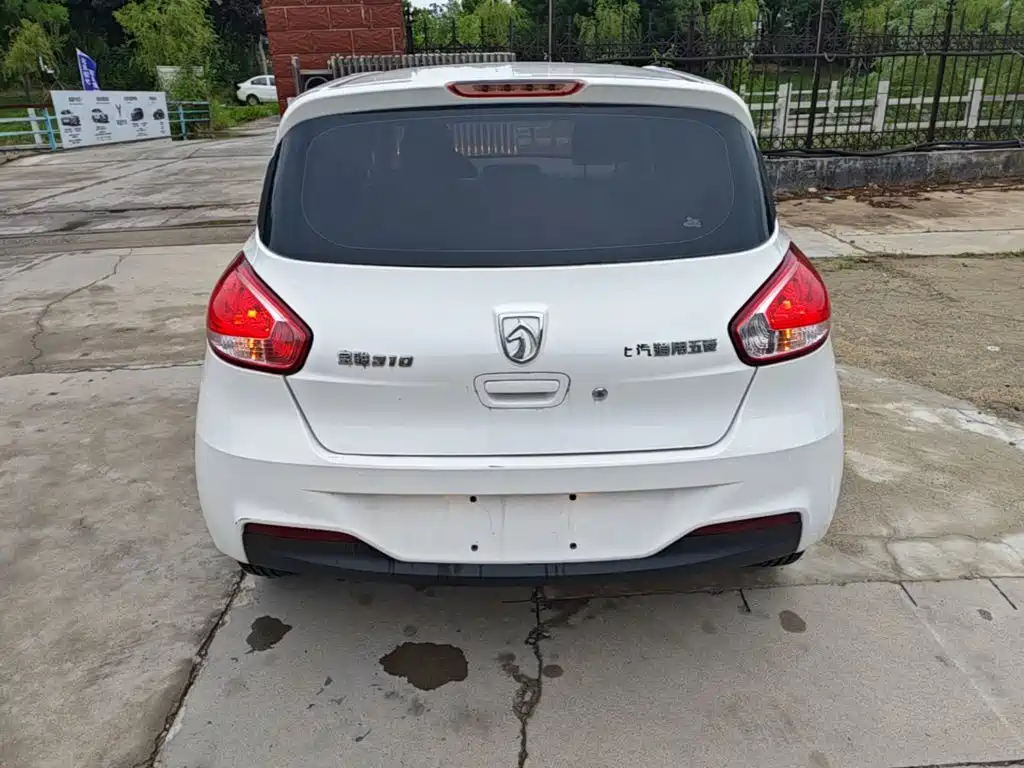Baojun 310 2020 1.2L manual comfort model купить на сайте DeffCars