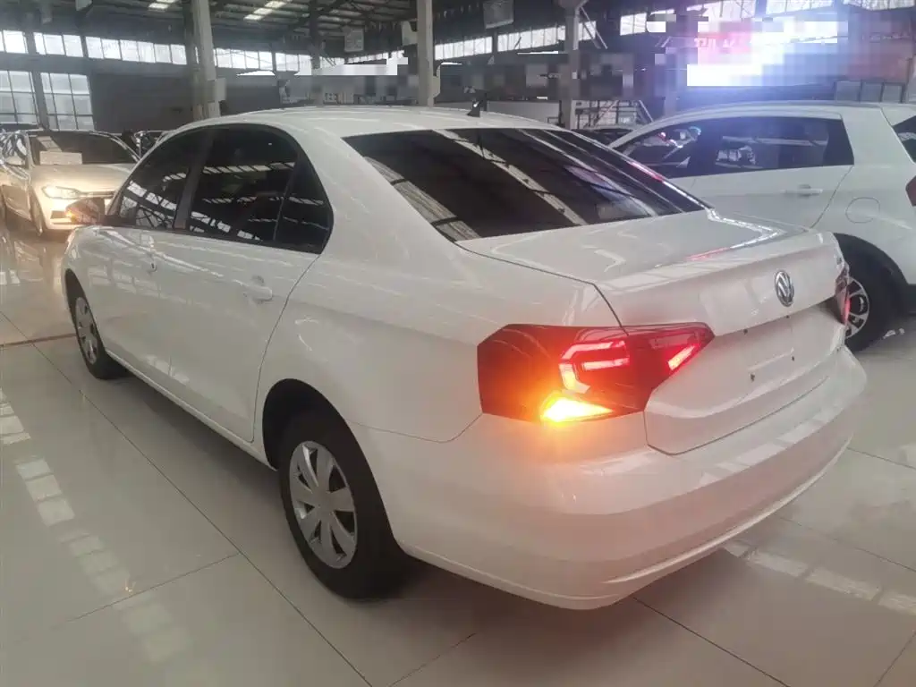 Jetta 2017 1.5L manual fashion model купить на сайте DeffCars