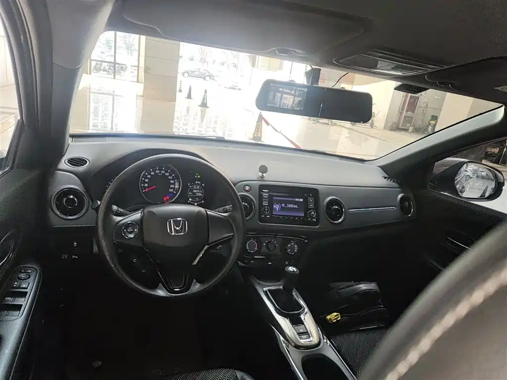 Honda XR-V 2017 1.5L LXi Manual Classic Edition купить на сайте DeffCars