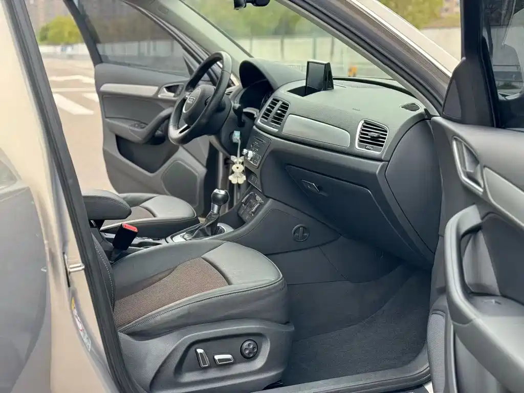 Audi Q3 2017 30 TFSI Fashion купить на сайте DeffCars