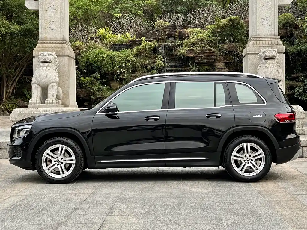 Mercedes-Benz GLB 2022 facelift GLB 200 dynamic купить на сайте DeffCars