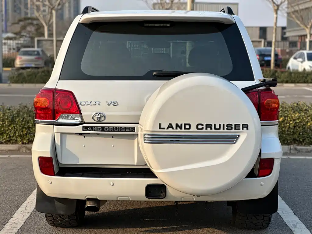 Land Cruiser imported 2015 4.0L V6 Middle East Limited Edition купить на сайте DeffCars