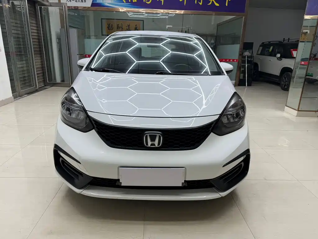 Fit 2021 1.5L CVT Trendy Edition купить на сайте DeffCars