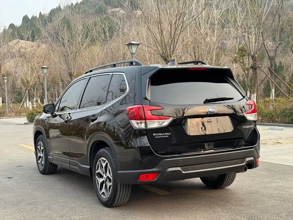 Forester 2022 2.0i AWD Deluxe Edition EyeSight купить на сайте DeffCars