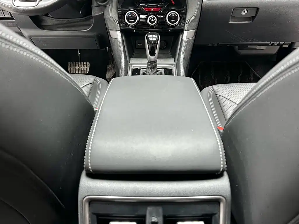 Forester 2022 2.0i AWD Deluxe Edition EyeSight купить на сайте DeffCars