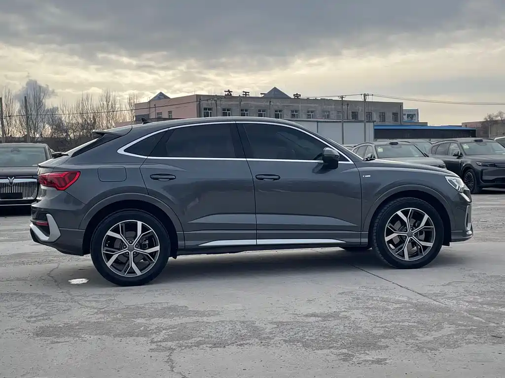 Audi Q3 Sportback 2021 40 TFSI Advanced Life Edition купить на сайте DeffCars