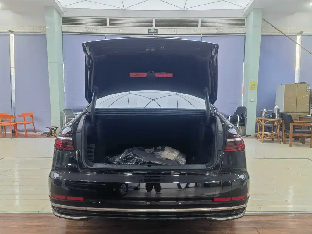 Audi A8 2024 A8L 50 TFSI quattro Premium Selection купить на сайте DeffCars
