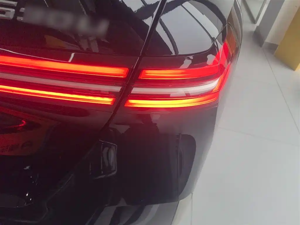 BMW 5 Series 2024 530Li Exclusive Luxury Package купить на сайте DeffCars