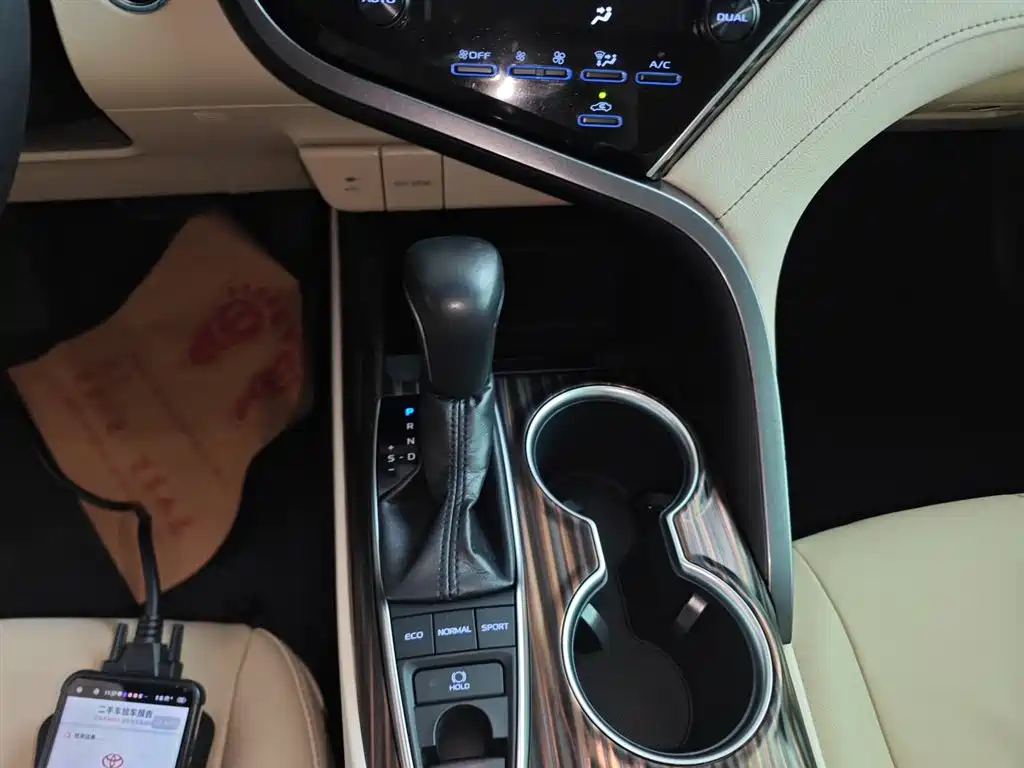 Camry 2018 2.5G Deluxe Edition купить на сайте DeffCars