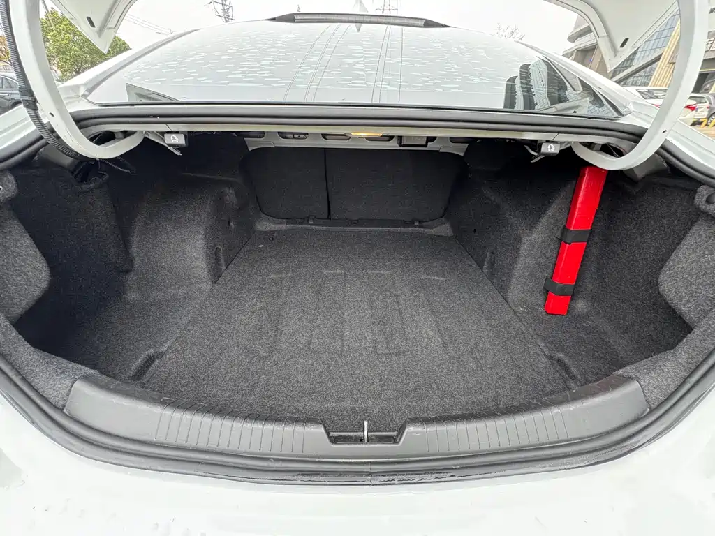 Malibu XL 2021 Redline 550T automatic sharp version купить на сайте DeffCars