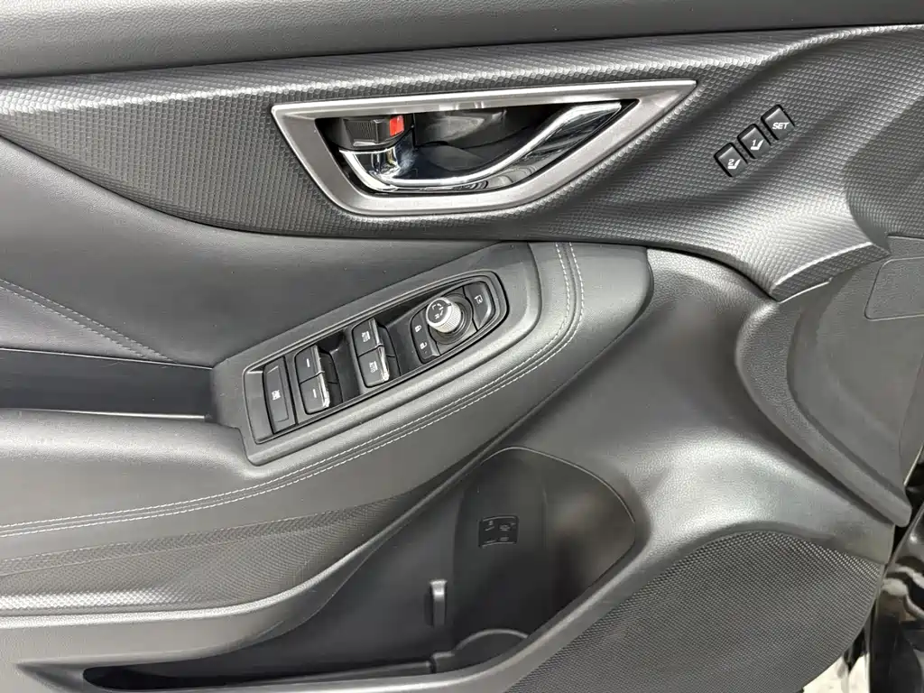 Forester 2021 2.0i Deluxe Edition EyeSight купить на сайте DeffCars