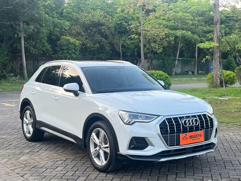 Audi Q3 2022 35 TFSI Fashionable and Elegant купить на сайте DeffCars