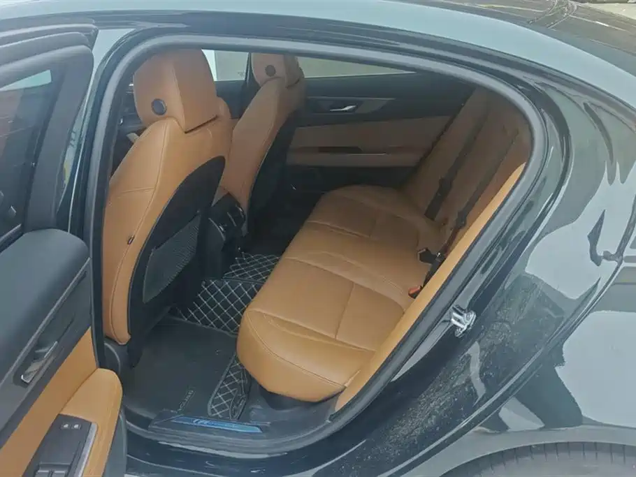 Jaguar XEL 2023 2.0T 250PS R-DYNAMIC S Advanced Sports Edition купить на сайте DeffCars