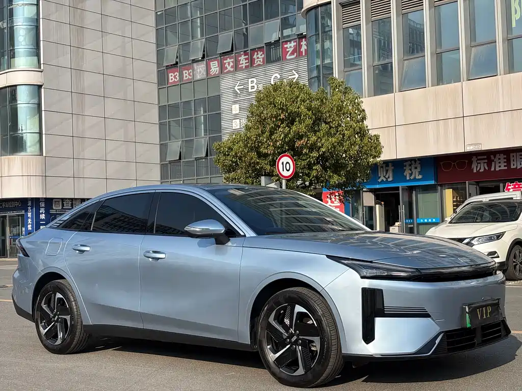 Galaxy L6 2025 EM-i 140km Starship Edition купить на сайте DeffCars
